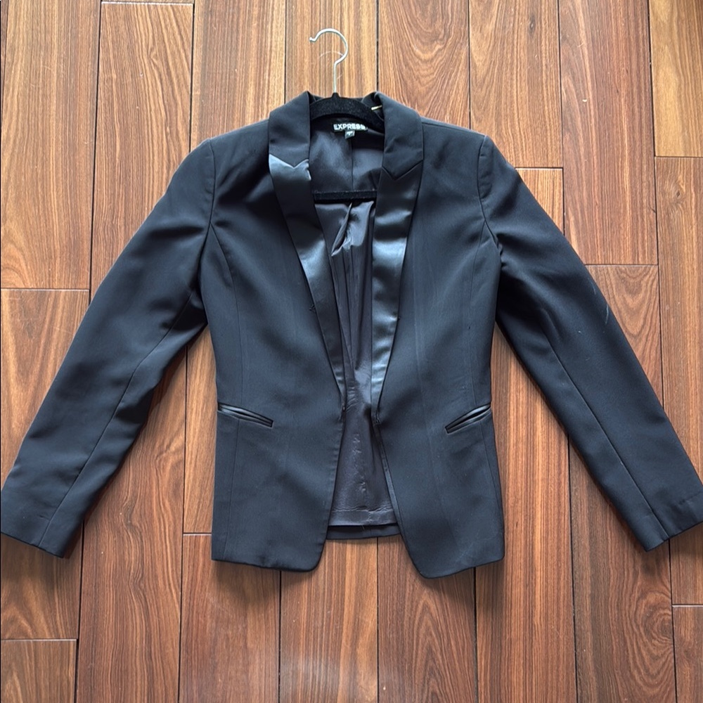 Express Black Women's Tuxedo Blazer